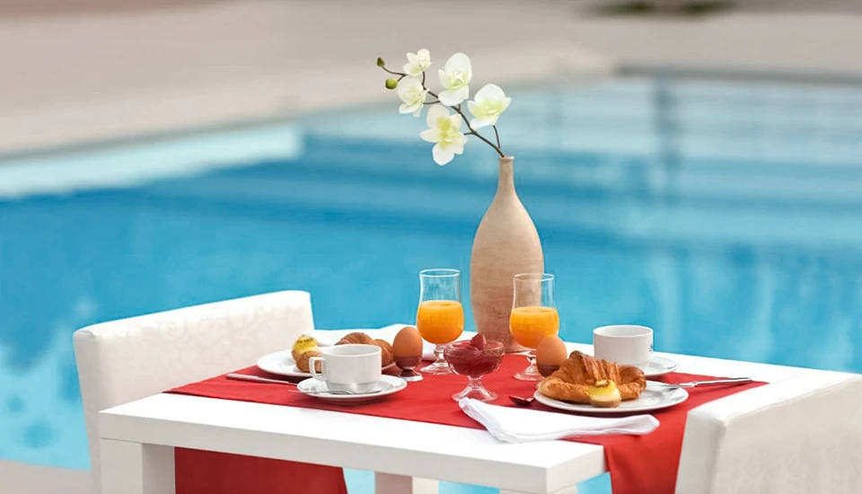 هتل اورکا لوتوس بیچ مارماریس